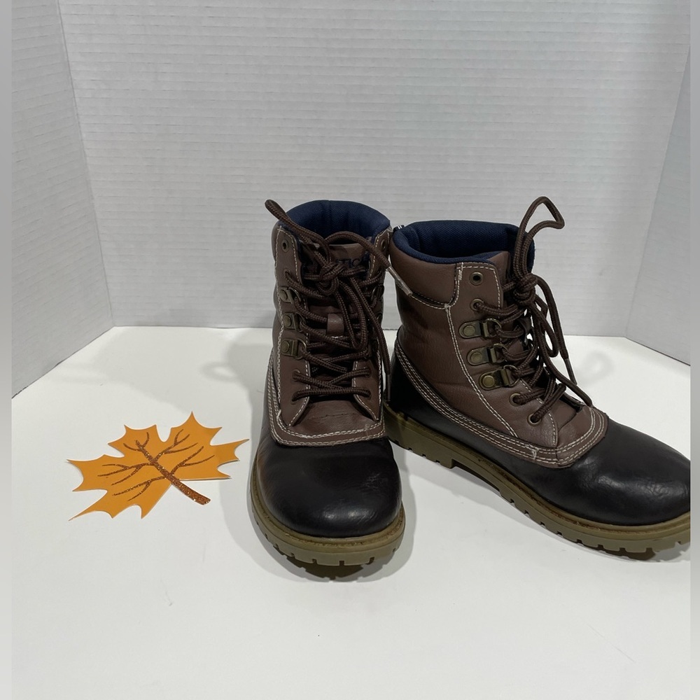 Nรกutica boys Lace up boots